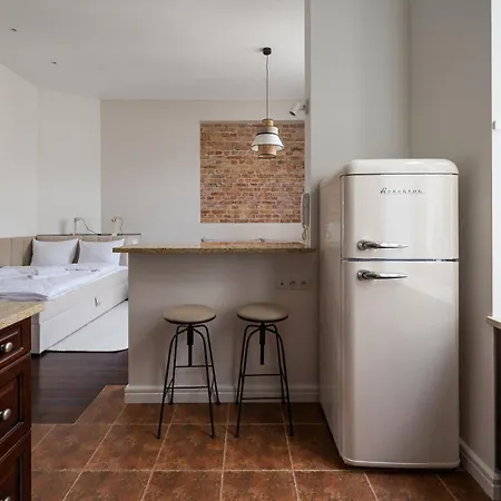 Hoza 62 Deluxe By Bookinghost * Warschau