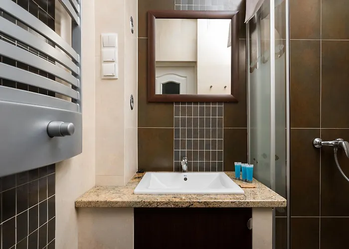 Hoża 62 Deluxe By Bookinghost Apartament